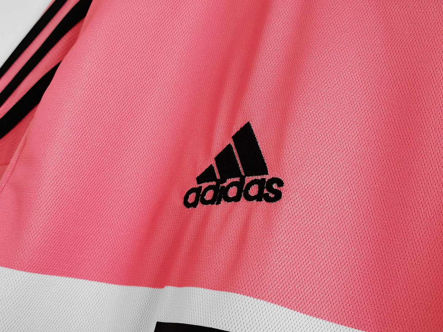 2015/16 Juventus Away Shirt