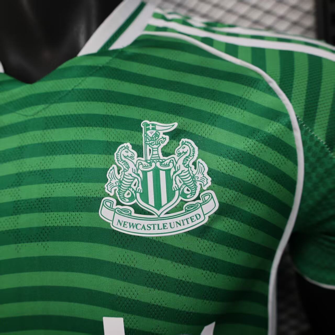 Newcastle United Away Shirt 2025/26