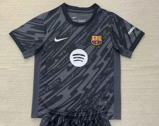 Barcelona 2024/25 Away Goalkeeper Shirt