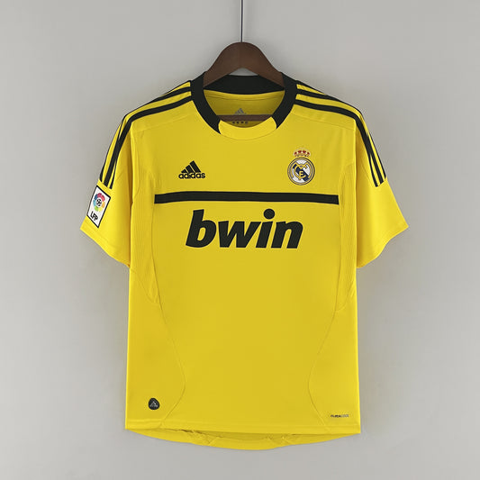 2011/12 Real Madrid Retro Goalkeeper Yellow Shirt