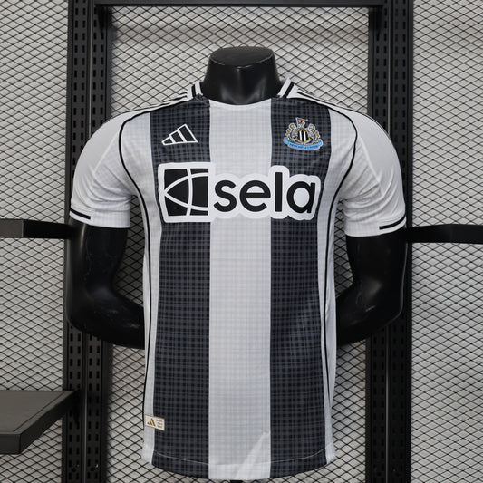 Newcastle United Home Shirt 2025/26